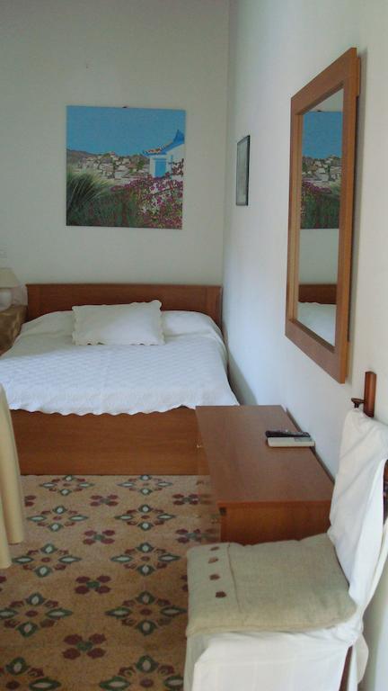 Spalieri Rooms Đảo Hydra Phòng bức ảnh